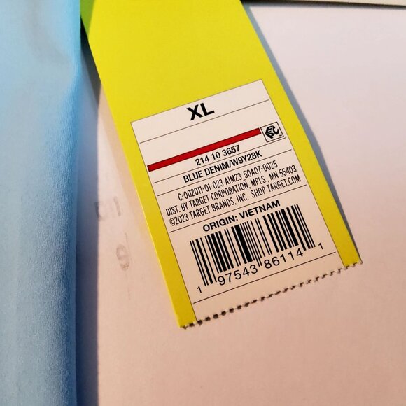 High-Rise 7" Inseam Blue Bike Shorts By All In Motion XL Breathable and moisture - Picture 3 of 9